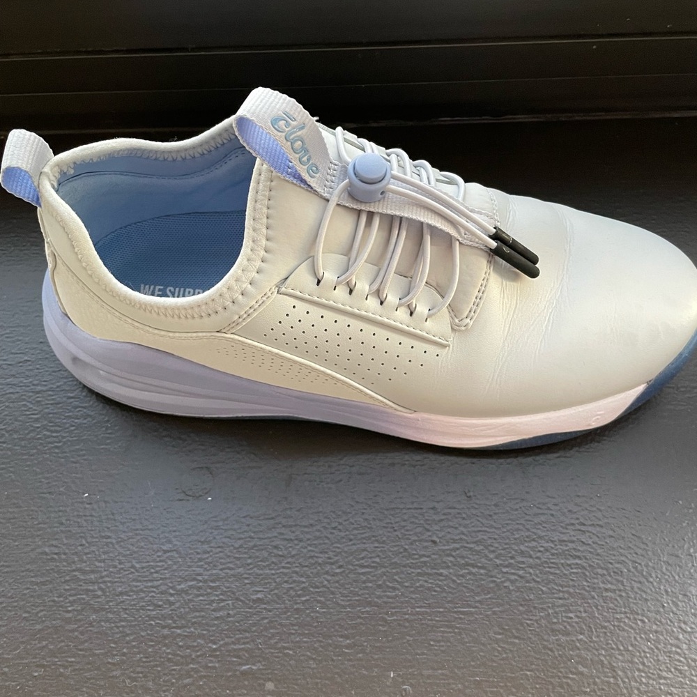 Clove shoes